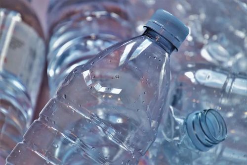 2020年3月23日,海南省率先发布禁止一次性不可降解塑料制品生产销售